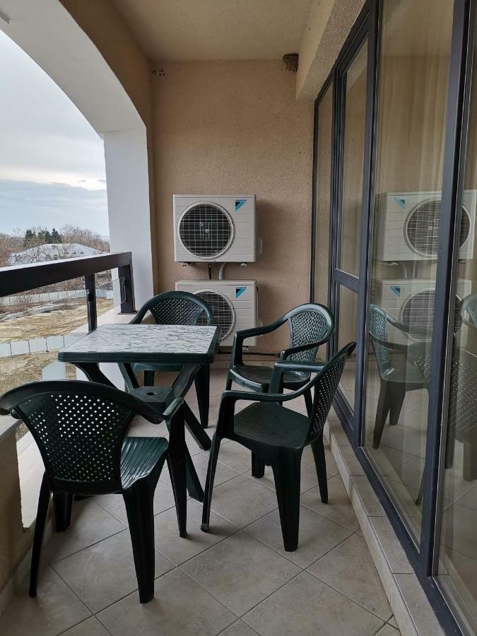 Cozy Apartment By The Sea Saints Constantine and Helena Esterno foto